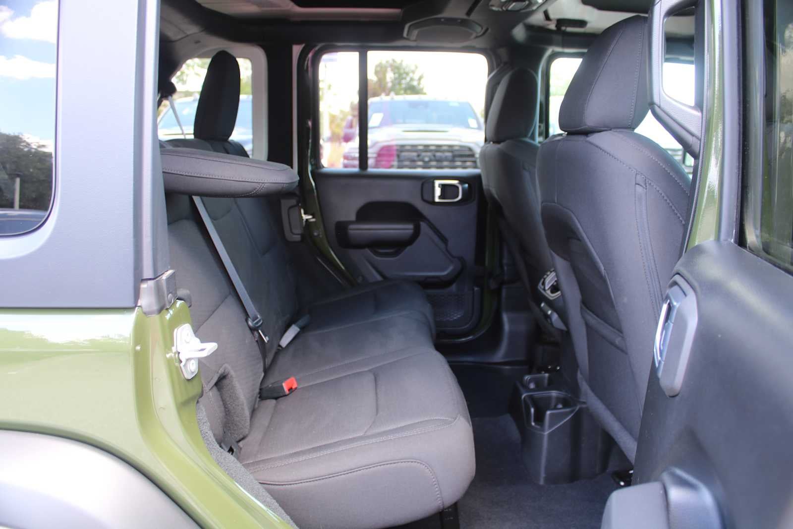 2023 Jeep Wrangler Sport Altitude