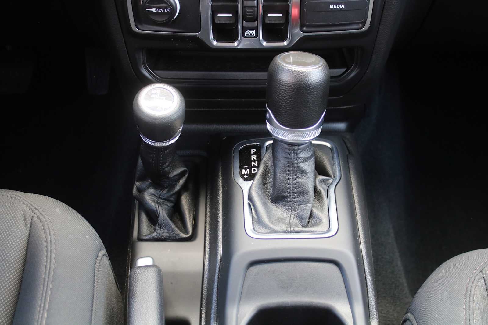 2023 Jeep Wrangler Sport Altitude