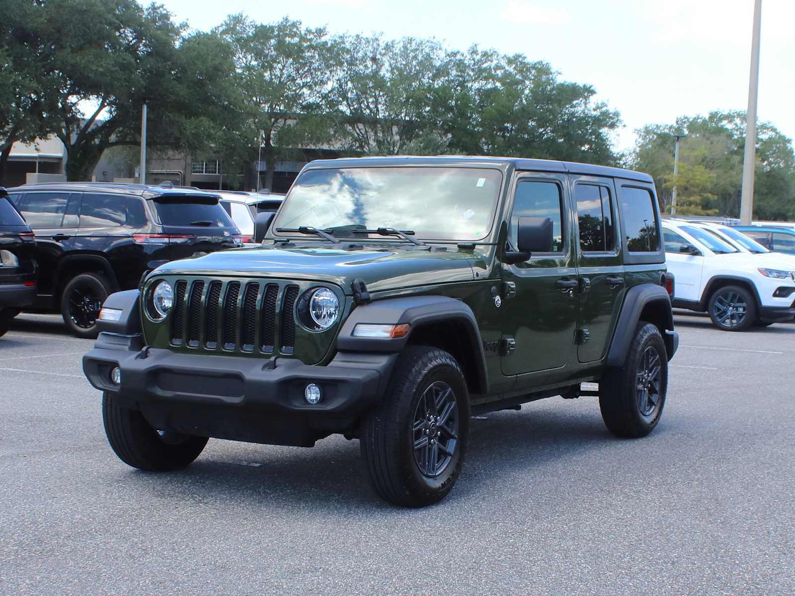 2023 Jeep Wrangler Sport Altitude