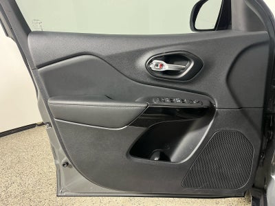 2023 Jeep Cherokee Altitude Lux 4x4