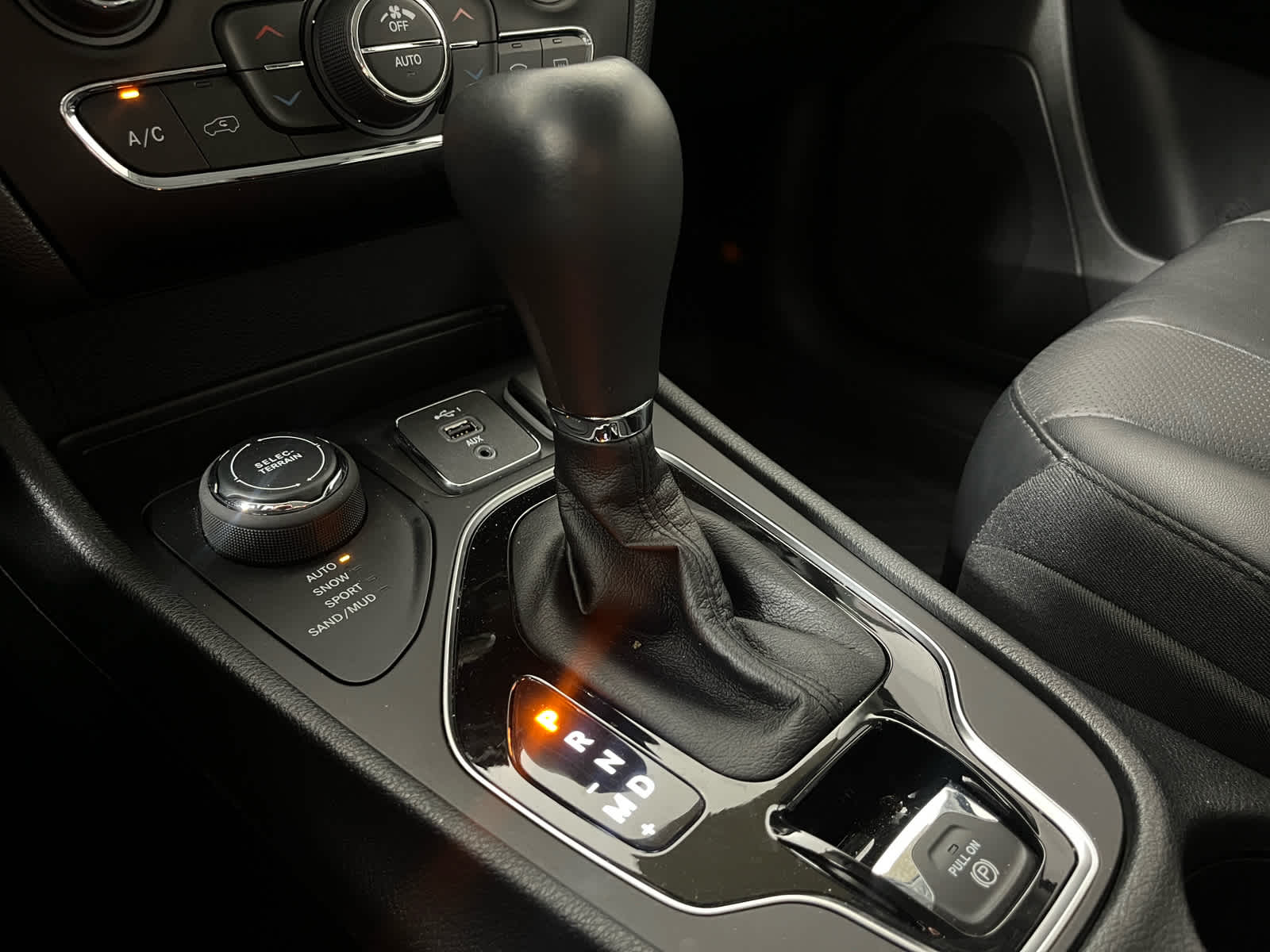 2023 Jeep Cherokee Altitude Lux 4x4