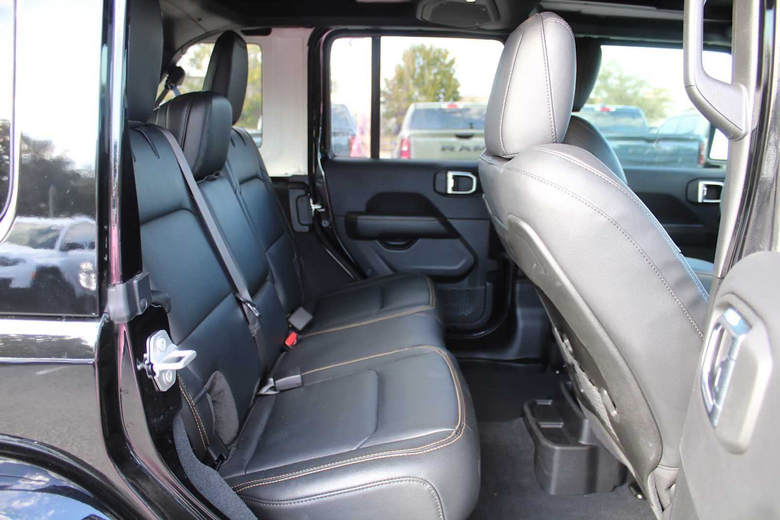 2024 Jeep Wrangler 4-Door Sahara 4x4