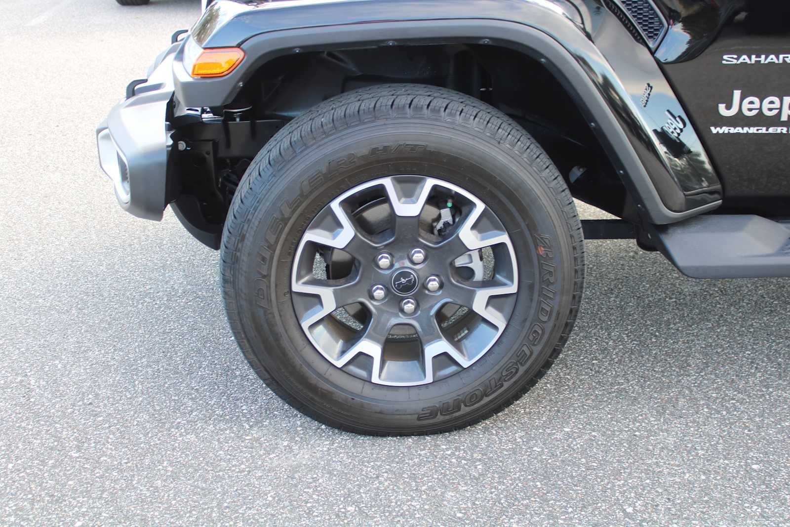 2024 Jeep Wrangler 4-Door Sahara 4x4