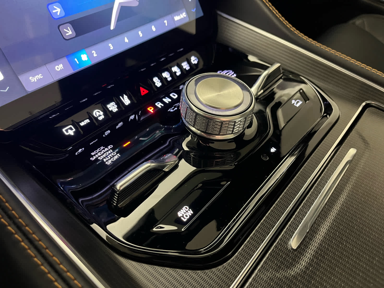 2024 Jeep Grand Wagoneer Series III Obsidian 4x4