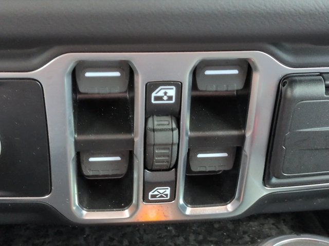 2025 Jeep Gladiator High Tide