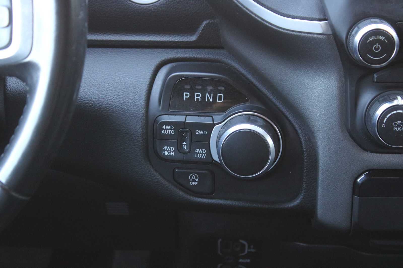 2021 RAM 1500 Big Horn Crew Cab 4x4 5'7' Box