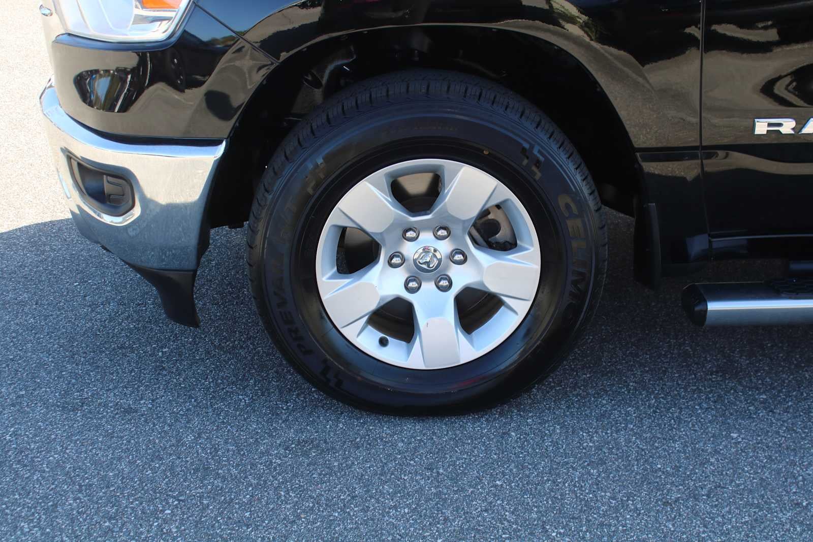 2021 RAM 1500 Big Horn Crew Cab 4x4 5'7' Box