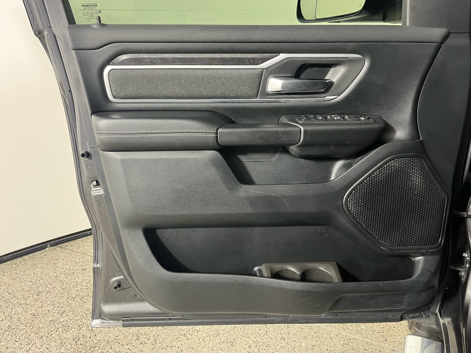 2020 RAM 1500 Big Horn Crew Cab 4x4 5'7' Box