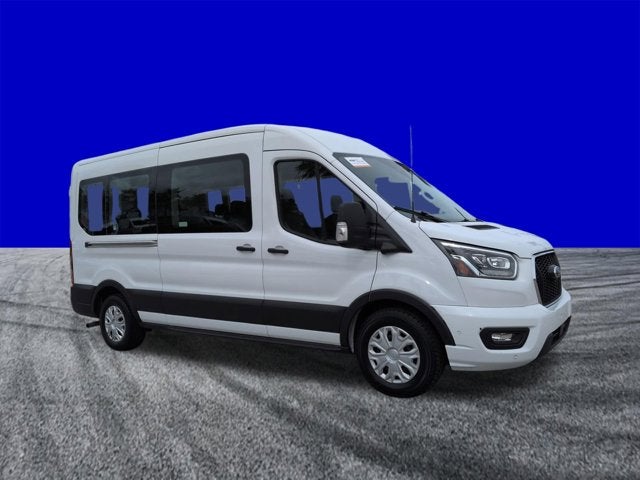 2023 Ford Transit Passenger Wagon XLT