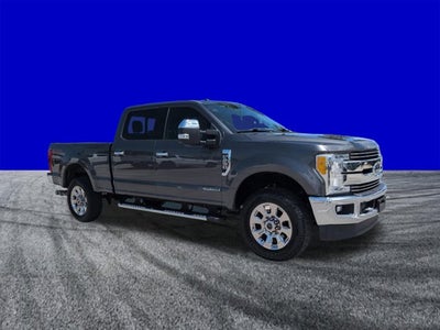 2017 Ford Super Duty F-250 SRW Lariat