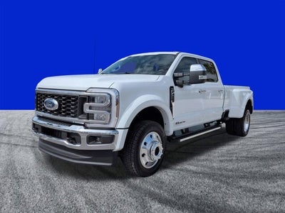 2026 Ford Super Duty F-450 DRW LARIAT
