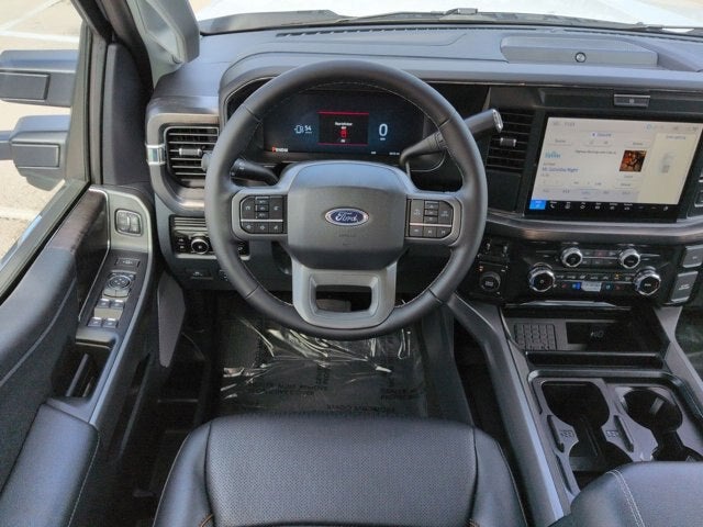 2026 Ford Super Duty F-450 DRW LARIAT