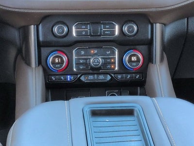 2022 Chevrolet Suburban High Country