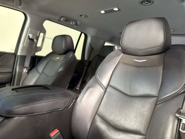 2016 Cadillac Escalade Standard