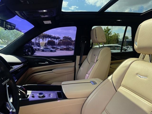 2022 Cadillac Escalade Premium Luxury