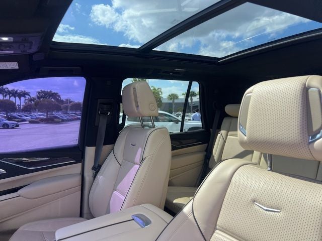 2022 Cadillac Escalade Premium Luxury