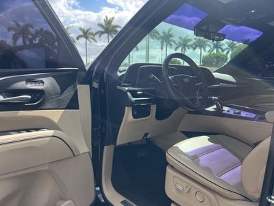 2022 Cadillac Escalade Premium Luxury