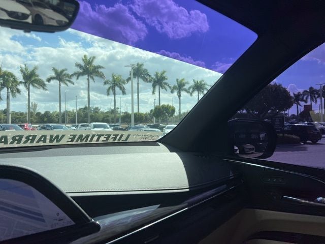 2022 Cadillac Escalade Premium Luxury