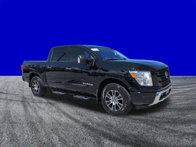 2022 Nissan Titan SV