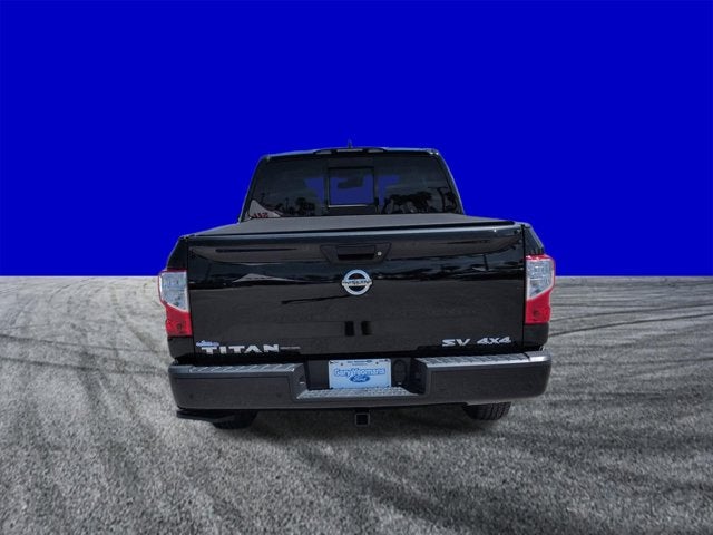 2022 Nissan Titan SV