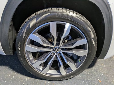 2023 Volkswagen Atlas Cross Sport 3.6L V6 SEL Premium R-Line