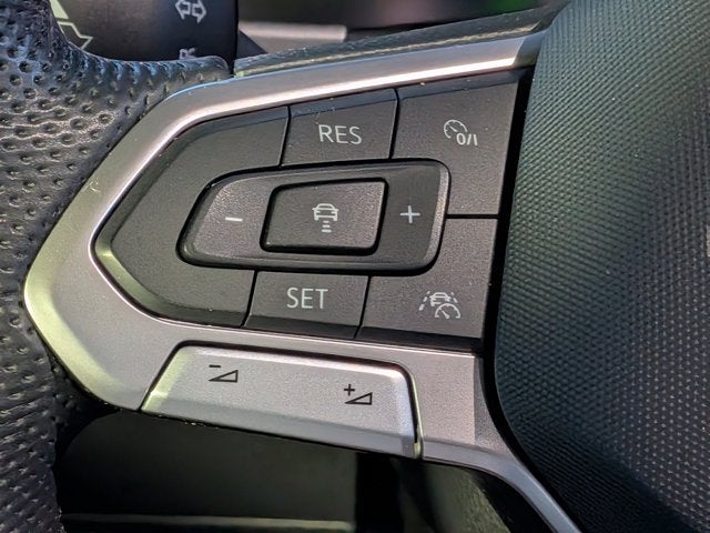 2023 Volkswagen Atlas Cross Sport 3.6L V6 SEL Premium R-Line