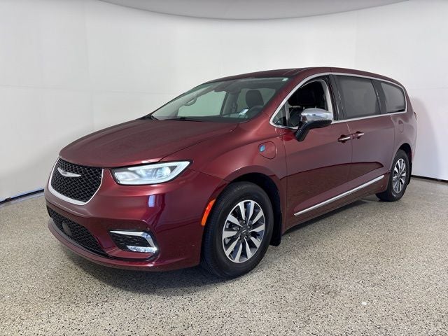 2023 Chrysler Pacifica Hybrid Limited