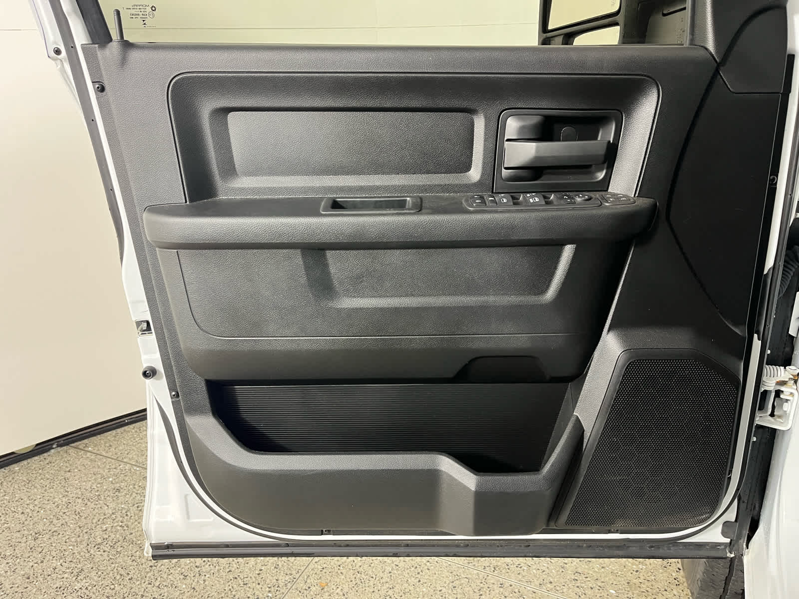 2024 RAM 2500 Tradesman Crew Cab 4x4 6'4' Box