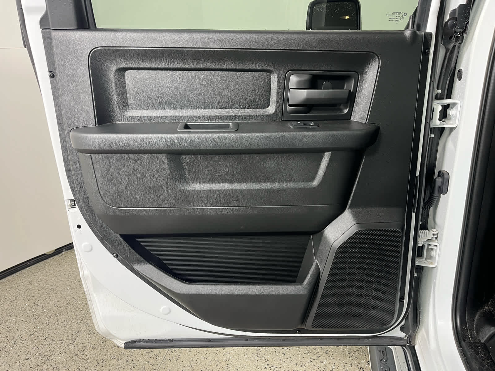 2024 RAM 2500 Tradesman Crew Cab 4x4 6'4' Box