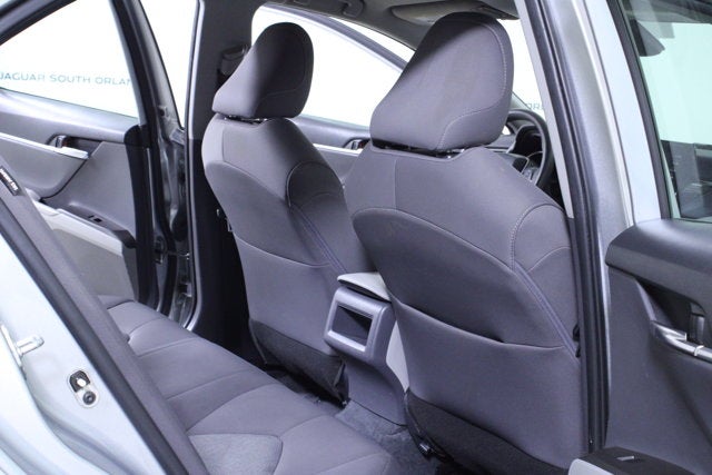 2022 Toyota Camry Hybrid LE