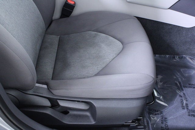 2022 Toyota Camry Hybrid LE