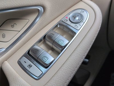 2016 Mercedes-Benz C-Class C 300