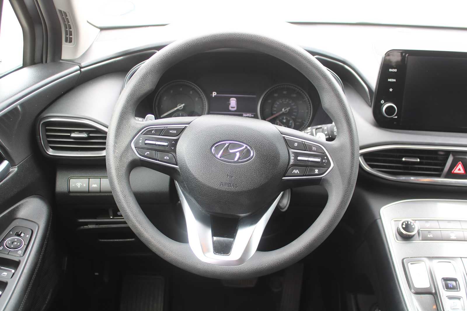 2023 Hyundai Santa Fe SE