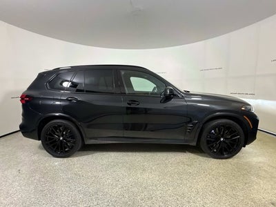 2024 BMW X5 M60i