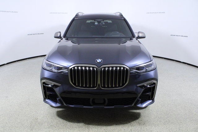 2022 BMW X7 M50i