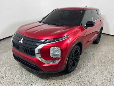 2023 Mitsubishi Outlander SE Black Edition