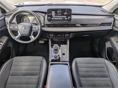 2024 Mitsubishi Outlander SE Black Edition