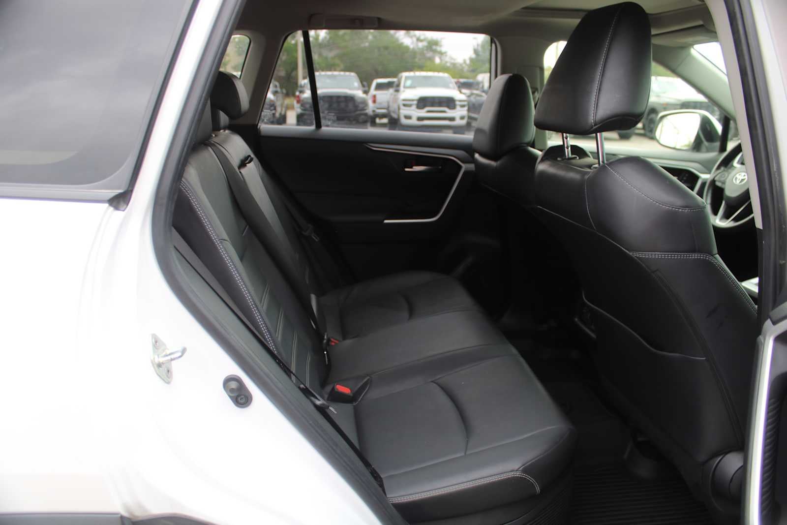 2023 Toyota RAV4 Hybrid XLE Premium