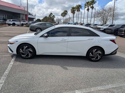 2025 Hyundai Elantra SEL Sport