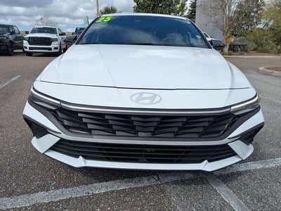 2025 Hyundai Elantra SEL Sport