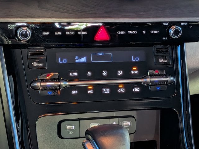 2024 Kia Carnival EX