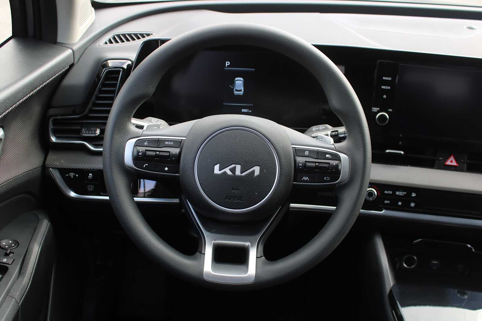 2025 Kia Sportage Hybrid LX