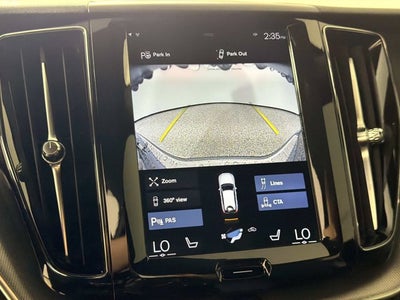 2018 Volvo XC60 R-Design