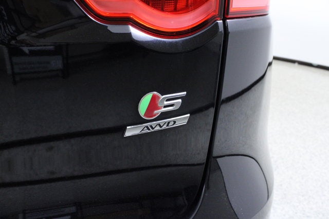 2018 Jaguar F-PACE S