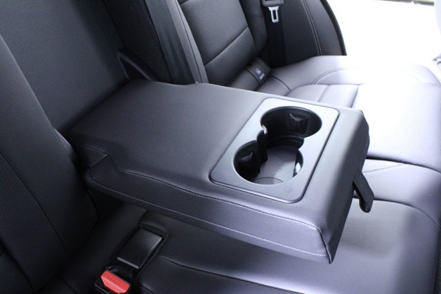 2025 Jaguar F-PACE R-Dynamic S