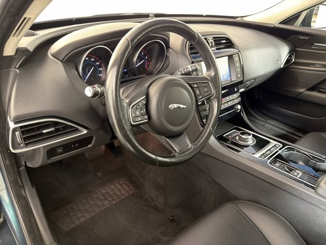 2017 Jaguar XE 35t Premium