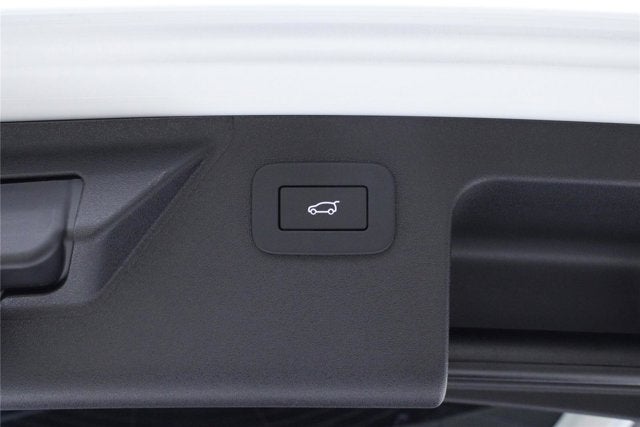 2025 Land Rover Discovery Sport S