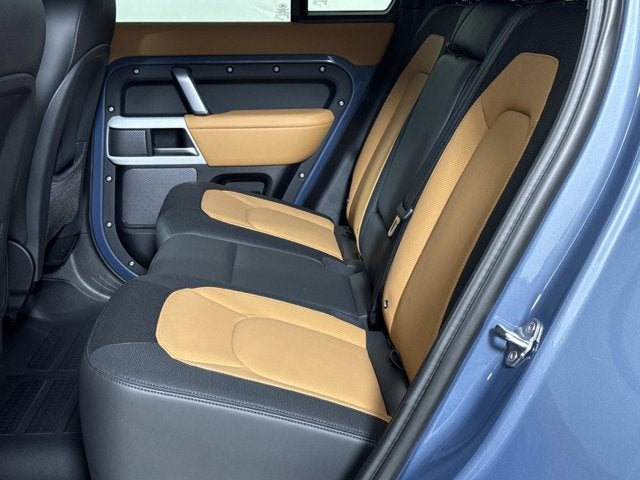 2023 Land Rover Defender X-Dynamic SE