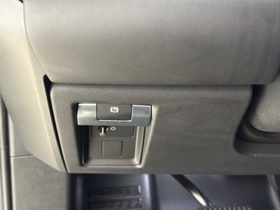 2025 Land Rover Defender X-Dynamic SE