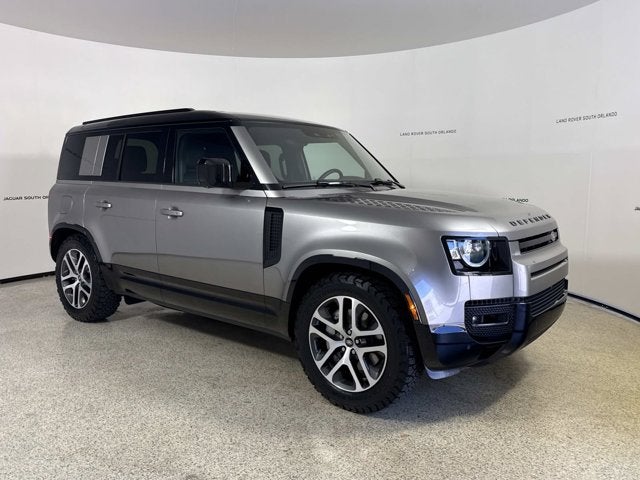 2025 Land Rover Defender X-Dynamic SE